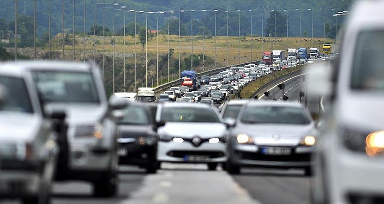 İstanbul’da yağış başladı, trafik yoğunluğu arttı