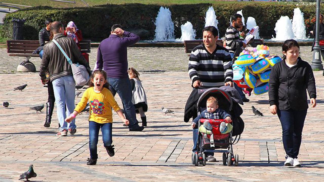 Soğuk ve yağışlı hava yurdu terk edecek